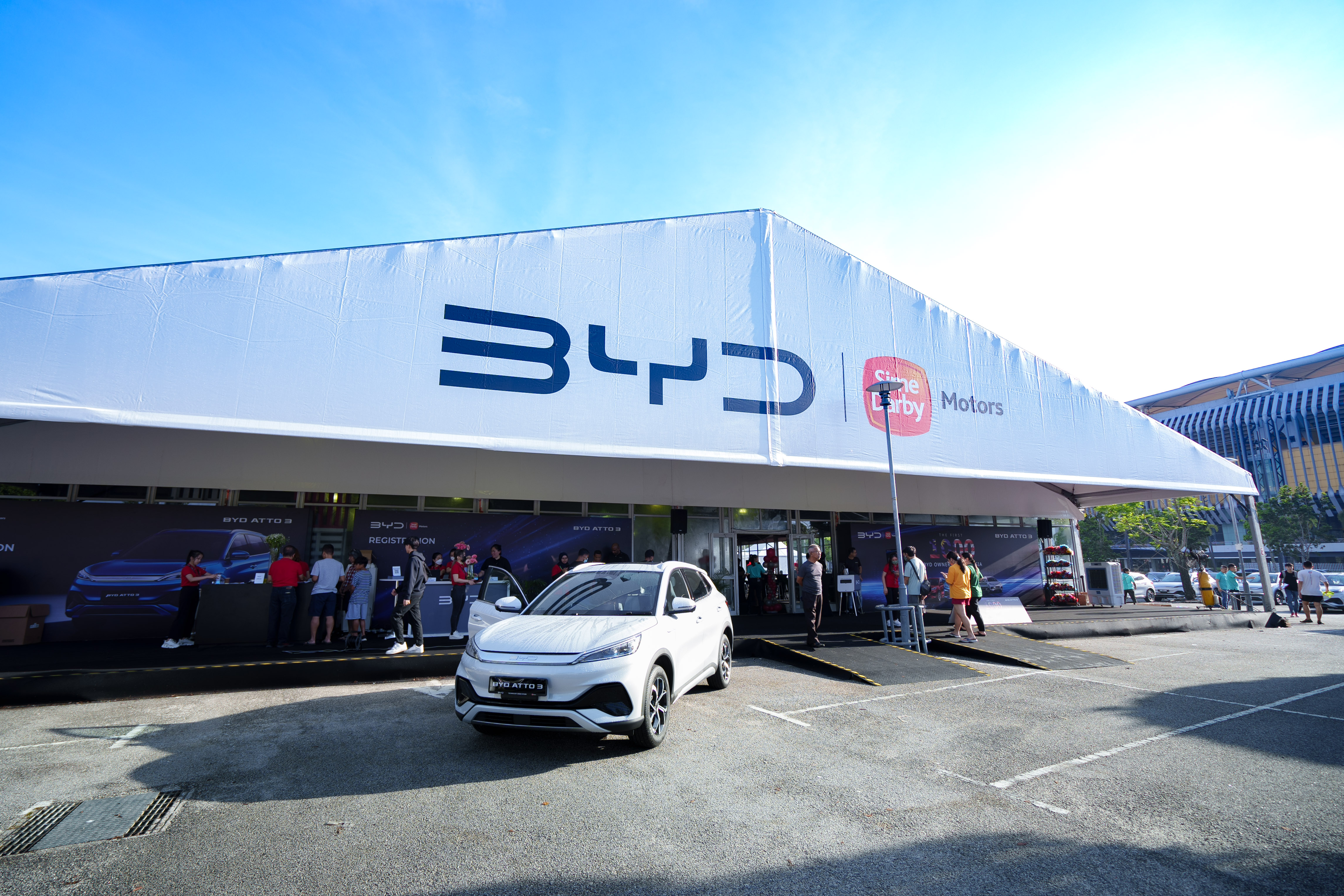 BYD Convoy & Brand Experience
